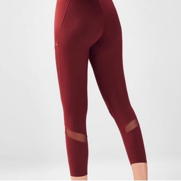 Fabletics NWT High Waisted Statement Powerlite 2.0 Athletic Leggings Burgundy - Picture 2 of 8